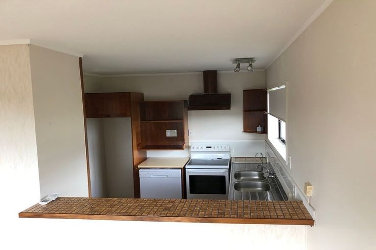 Photo of property in 2/67 Prince Regent Drive, Half Moon Bay, Auckland, 2012