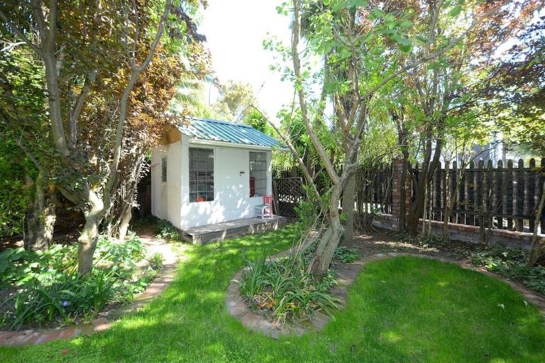 Photo of property in 114 Osborne Street, Waltham, Christchurch, 8011