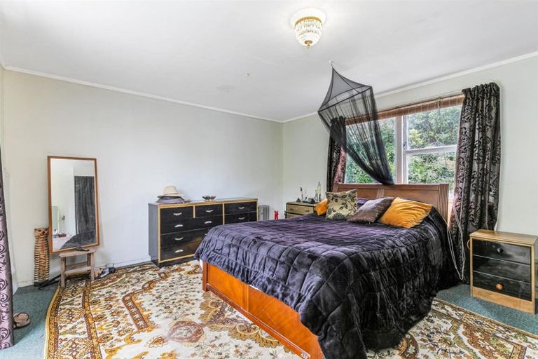 Photo of property in 50 Bays Road, Orere Point, Papakura, 2585