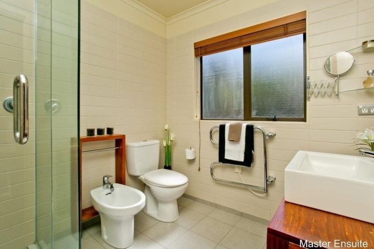 Photo of property in 22c Caversham Drive, Torbay, Auckland, 0630