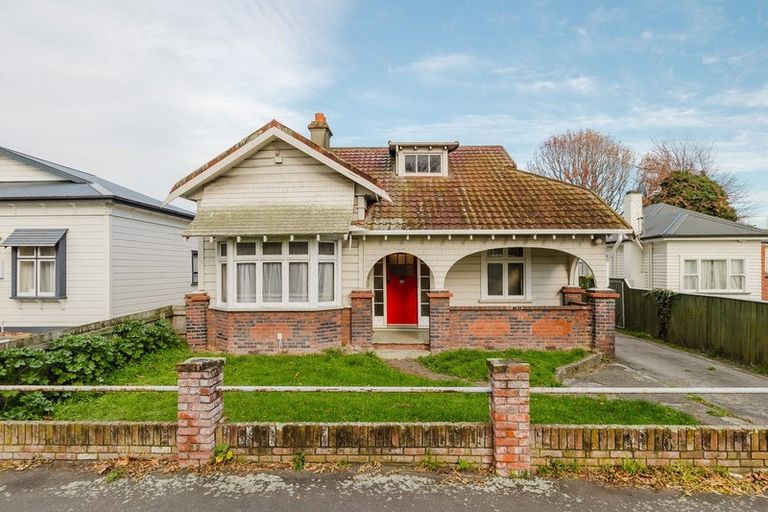 Photo of property in 10 Ada Street, Hokowhitu, Palmerston North, 4410