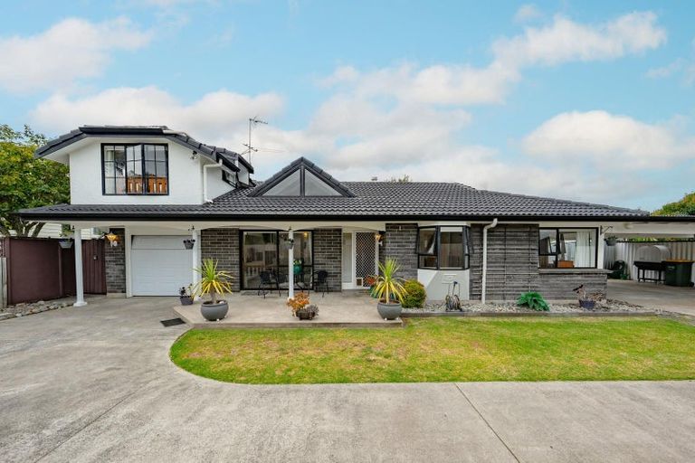 Photo of property in 1/12 Koromiko Street, New Lynn, Auckland, 0600