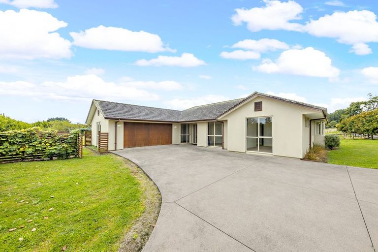 Photo of property in 57 Old Barn Road, Opaheke, Papakura, 2584