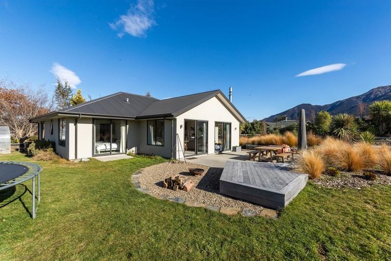 Photo of property in 60 Nichol Street, Lake Hawea, Wanaka, 9382