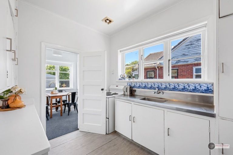 Photo of property in 65 Hall Crescent, Epuni, Lower Hutt, 5011