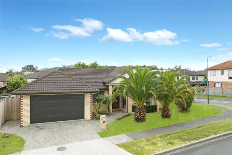 Photo of property in 13 Malahide Drive, Flat Bush, Auckland, 2019