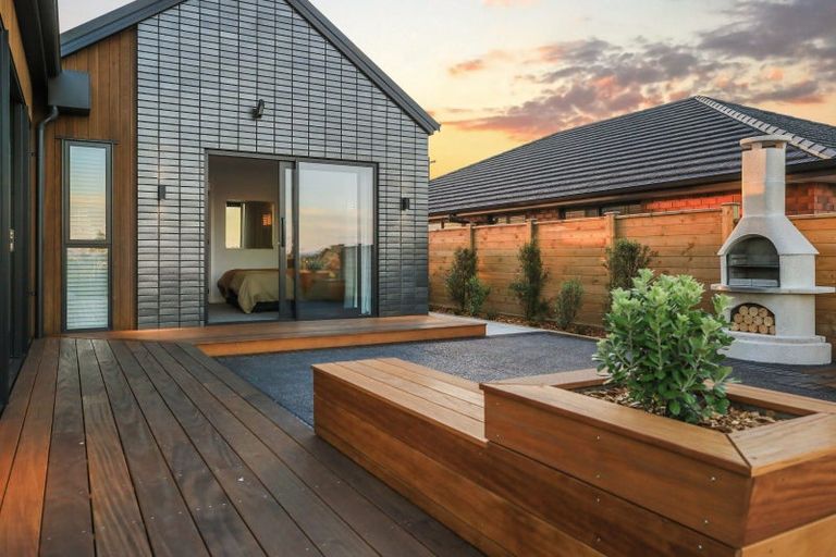 Photo of property in 25 Oralee Terrace, Peacocke, Hamilton, 3206