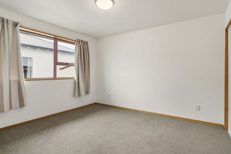 Photo of property in 77 Bay View Road, South Dunedin, Dunedin, 9012