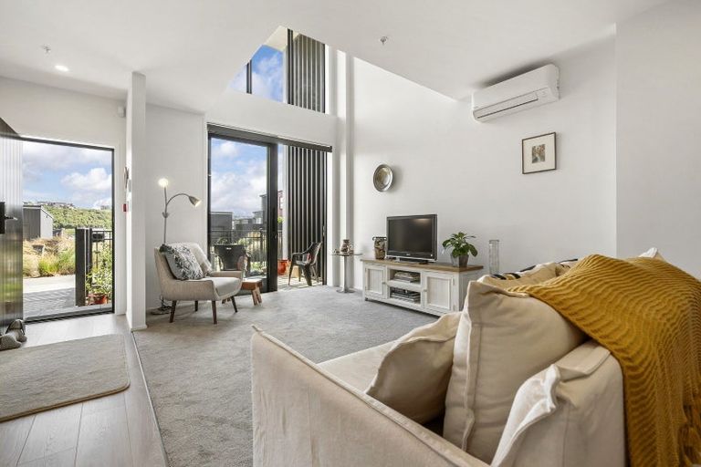 Photo of property in 8/28 Pennant Street, Long Bay, Auckland, 0630