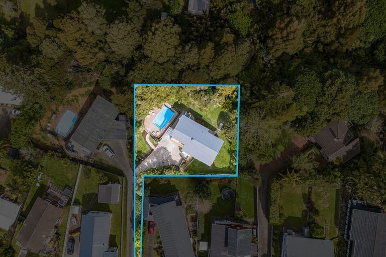 Photo of property in 35 Mcdowell Crescent, Hillcrest, Auckland, 0627