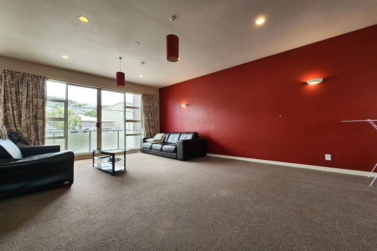 Photo of property in 199 Tasman Street, Mount Cook, Wellington, 6021