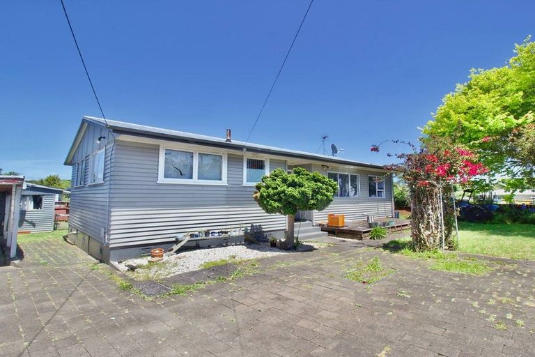 Photo of property in 2/12 Olive Crescent, Papatoetoe, Auckland, 2025