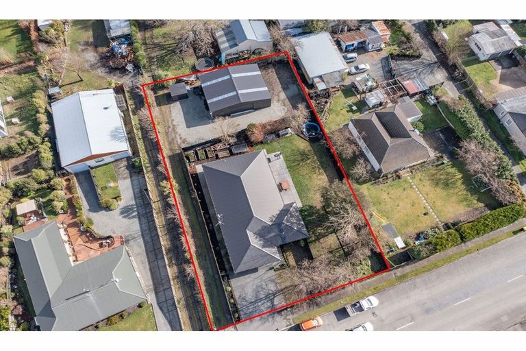 Photo of property in 177b High Street, Oxford, 7430