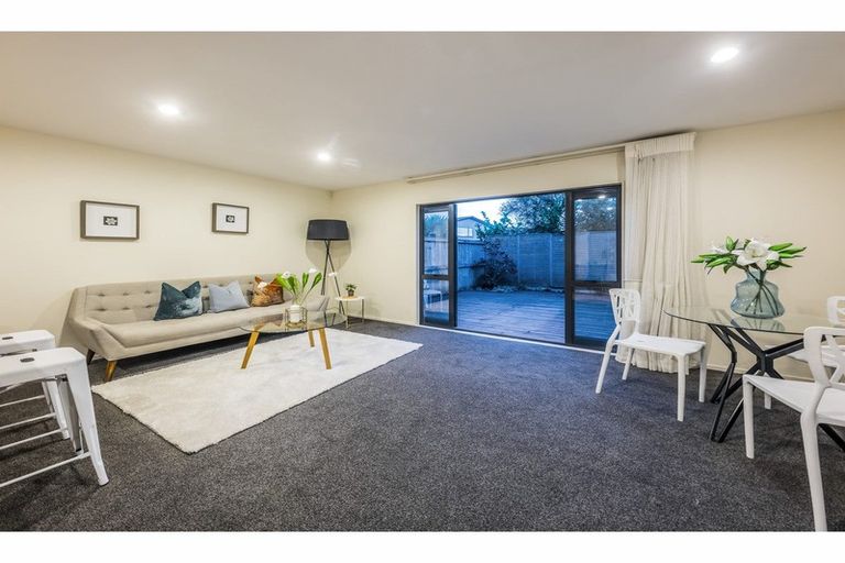 Photo of property in 5n Dryden Place, Mount Wellington, Auckland, 1051