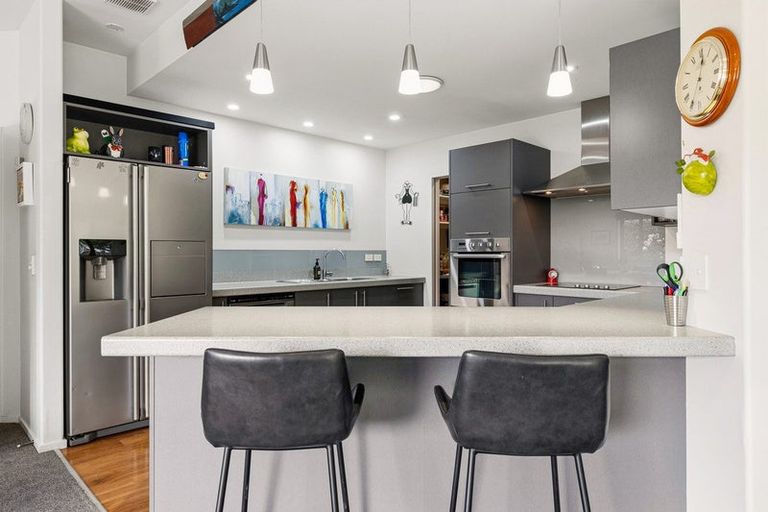 Photo of property in 33 Sylvan Street, Lake Hayes, Queenstown, 9304