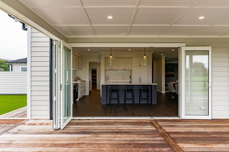 Photo of property in 4 Sunline Drive, Leamington, Cambridge, 3432