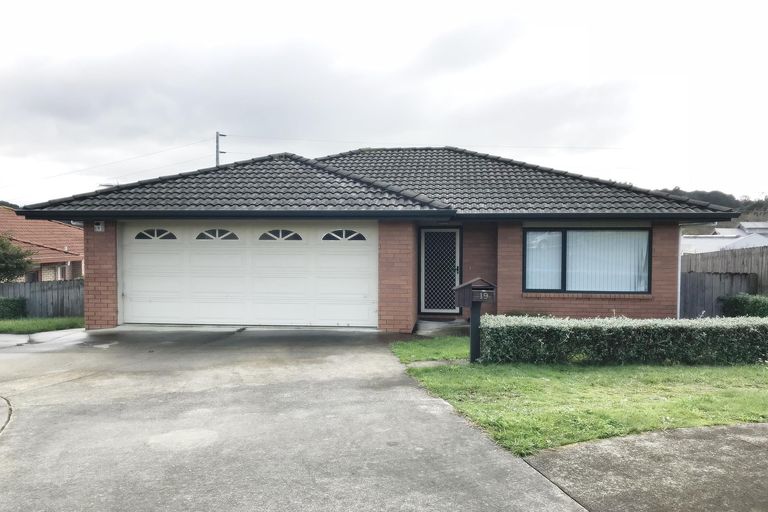 Photo of property in 19 Trillick Place, Tuakau, 2121