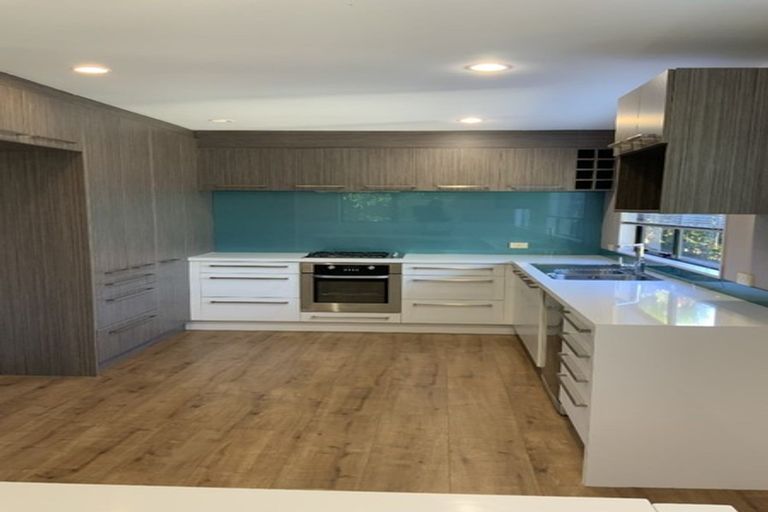 Photo of property in 11 Longview Rise, Massey, Auckland, 0614