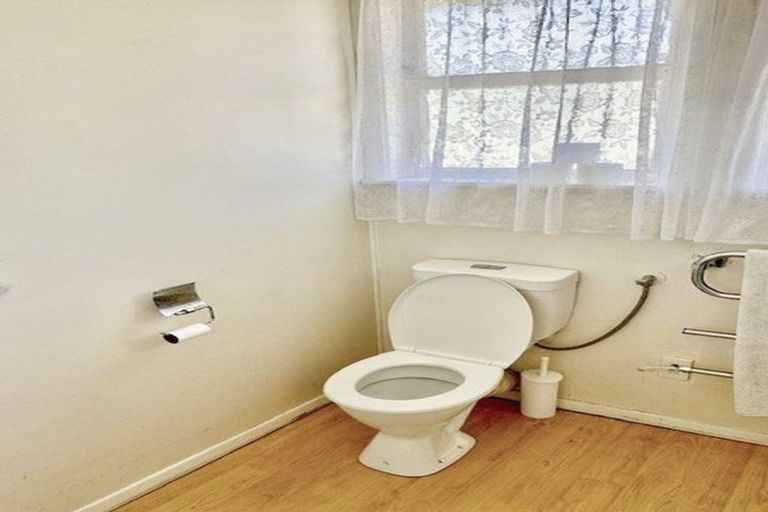 Photo of property in 42 Bowater Place, Manurewa, Auckland, 2102