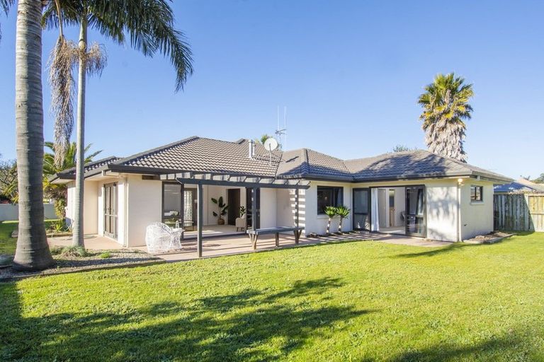 Photo of property in 50 Tuihana Drive, Papamoa Beach, Papamoa, 3118