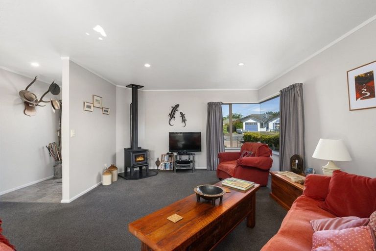 Photo of property in 63 Acacia Bay Road, Nukuhau, Taupo, 3330