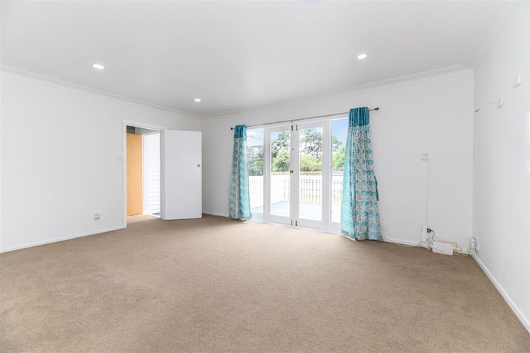 Photo of property in 54 Glen Road, Ranui, Auckland, 0612
