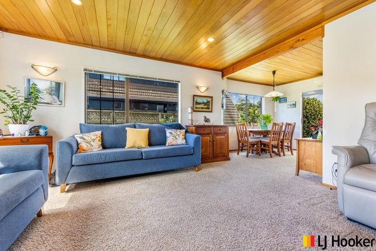Photo of property in 56 Carnoustie Drive, Wattle Downs, Auckland, 2103