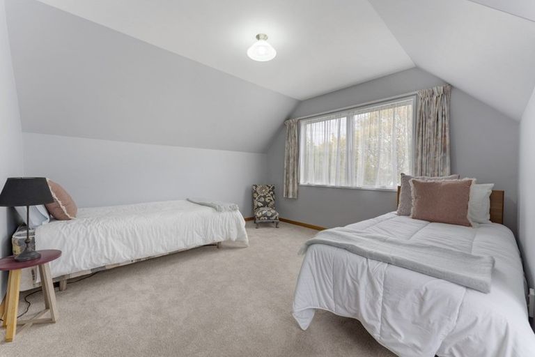 Photo of property in 51 John F Kennedy Drive, Milson, Palmerston North, 4414
