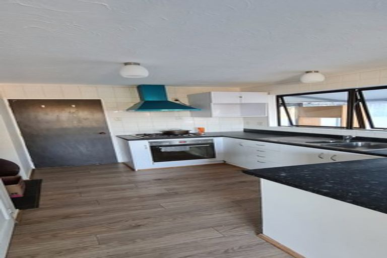 Photo of property in 61 Viewmont Drive, Harbour View, Lower Hutt, 5010