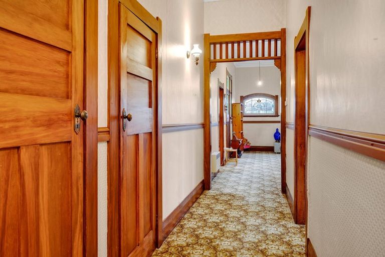 Photo of property in 8 Lincoln Street, Patea, 4520