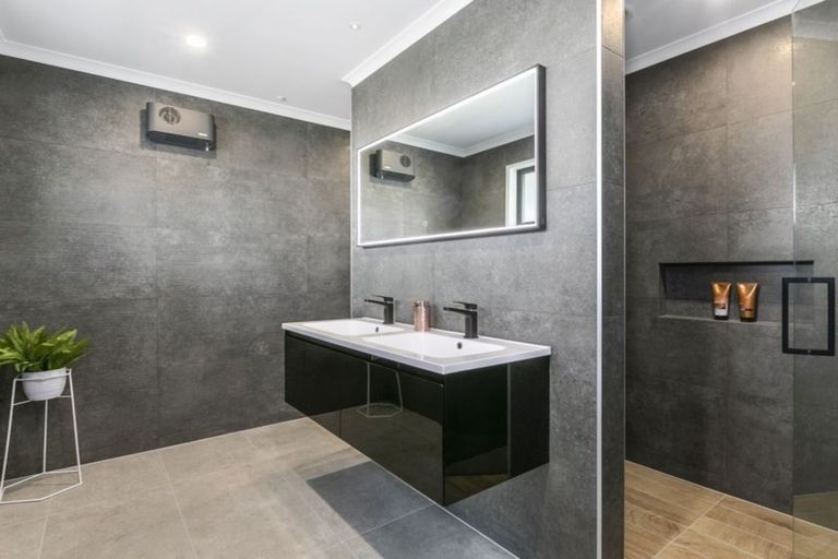 Photo of property in 17 Carrick Place, Mosgiel, 9024