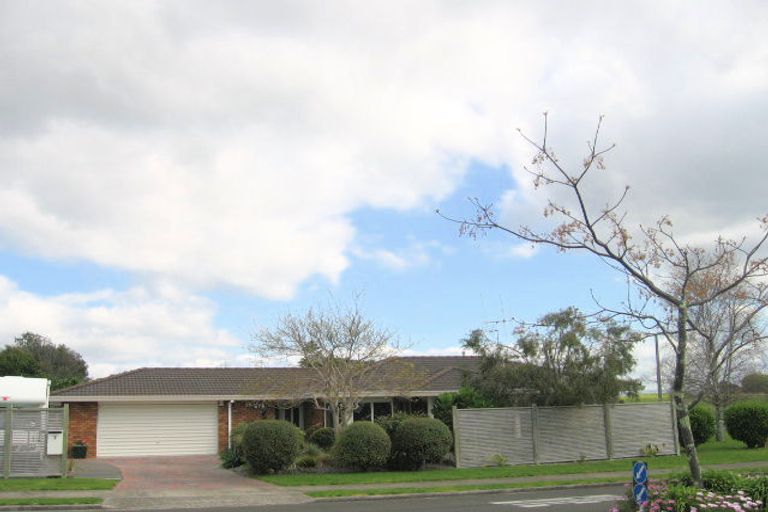 Photo of property in 2 Bayfair Drive, Mount Maunganui, 3116