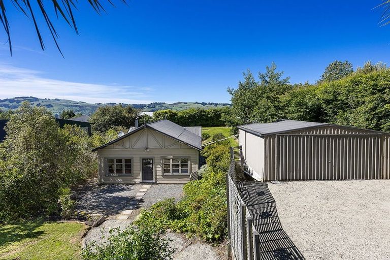 Photo of property in 18 Ellesmere Street, Ravensbourne, Dunedin, 9022