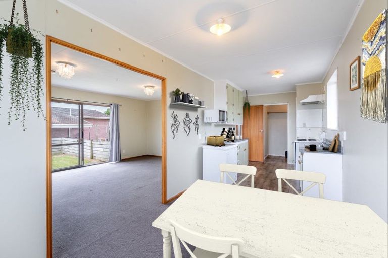 Photo of property in 67 Dunbeath Crescent, Kew, Invercargill, 9812