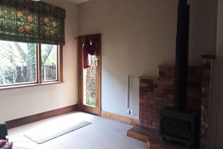 Photo of property in 1 Cossens Street, Balclutha, 9230