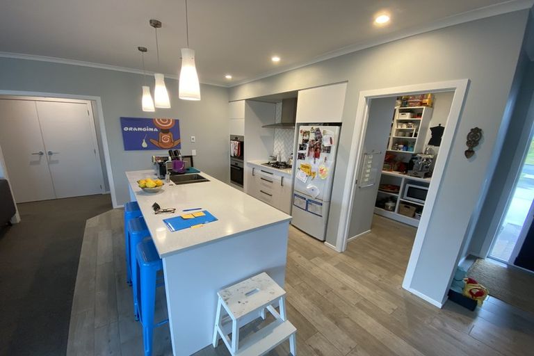 Photo of property in 22 Clare Street, Cambridge, 3434