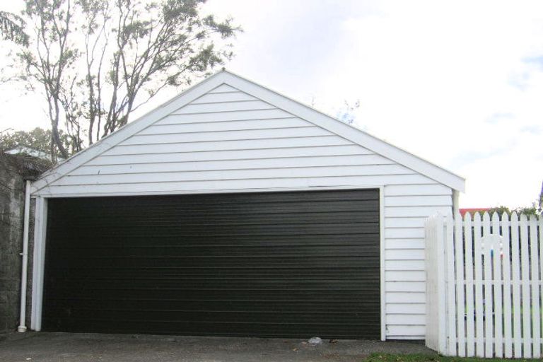 Photo of property in 7 Glen Iris Grove, Woburn, Lower Hutt, 5010