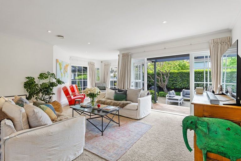 Photo of property in 233 Clyde Road, Burnside, Christchurch, 8053