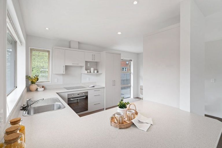 Photo of property in 4/17 Hansons Lane, Upper Riccarton, Christchurch, 8041