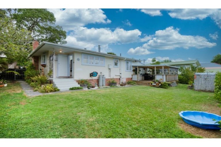 Photo of property in 62 Tudor Road, Henderson, Auckland, 0610