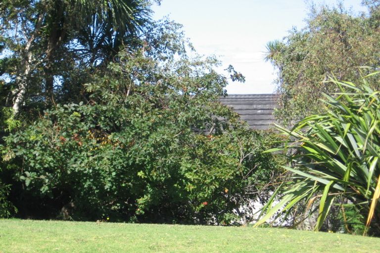Photo of property in 17 Churchill Road, Murrays Bay, Auckland, 0630