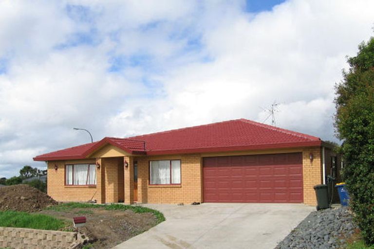 Photo of property in 2 Amesbury Rise, Henderson, Auckland, 0612