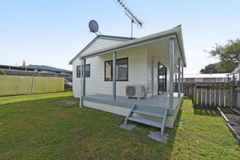 Photo of property in 264b Fergusson Drive, Heretaunga, Upper Hutt, 5018