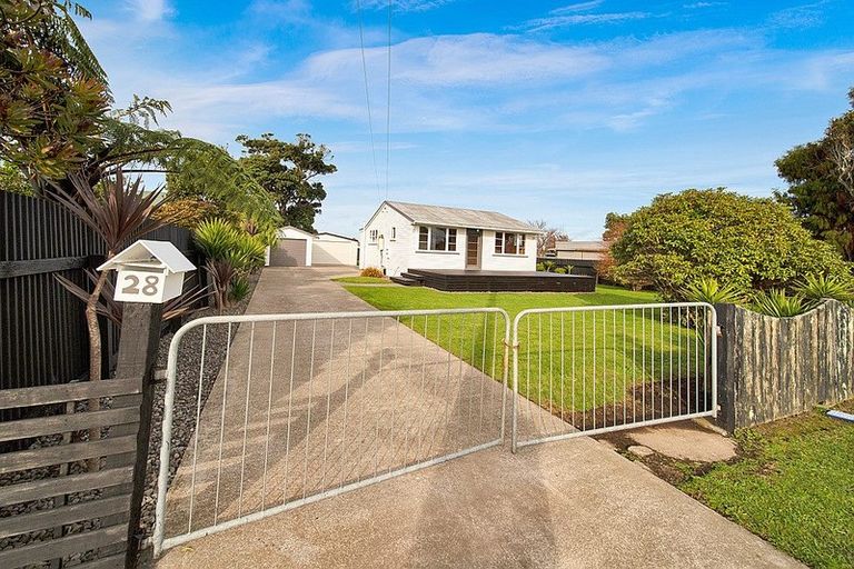 Photo of property in 28 Terou Street, Manaia, 4612