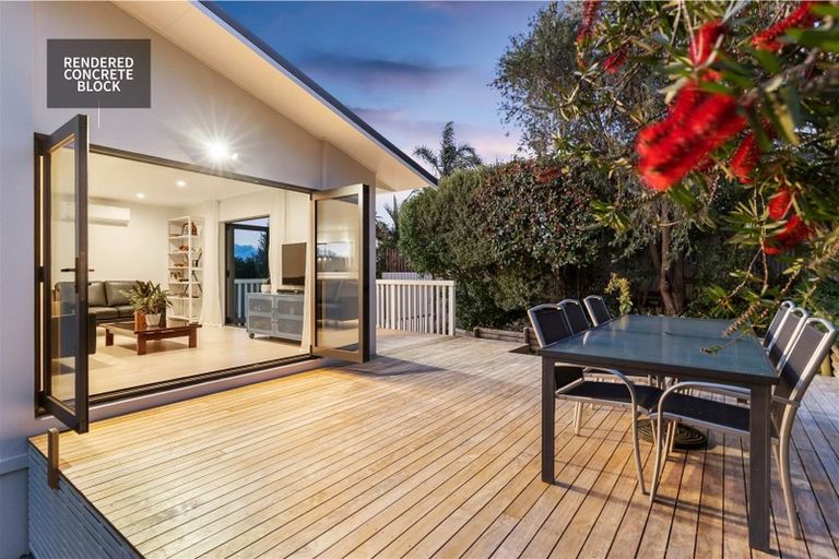 Photo of property in 2/12 Fallow Street, Browns Bay, Auckland, 0630