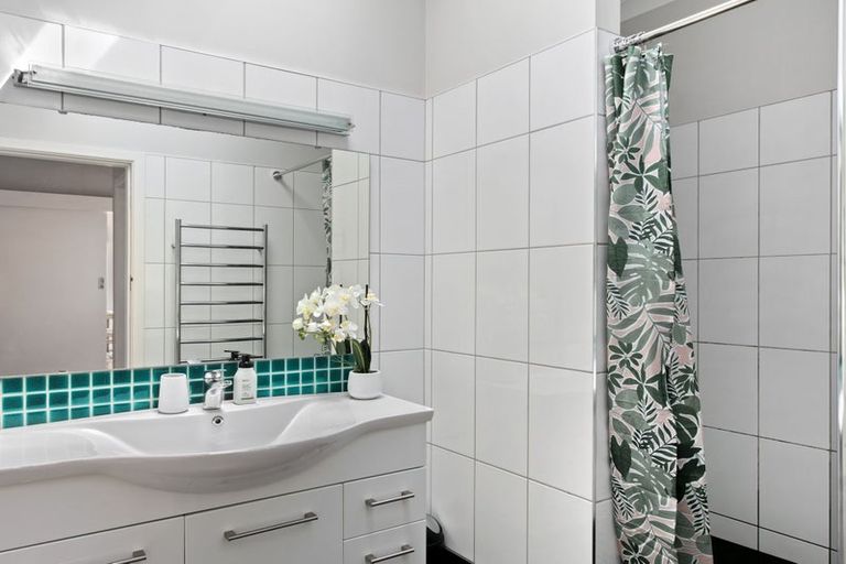 Photo of property in 28a Moana Road, Okitu, Gisborne, 4010