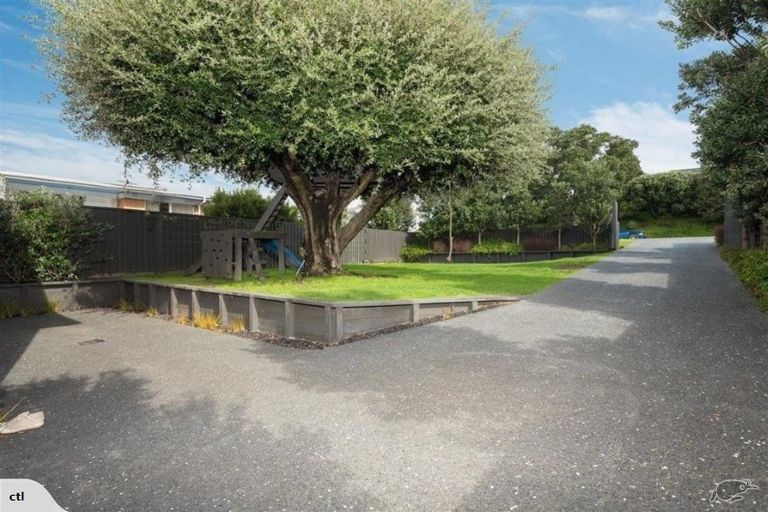 Photo of property in 11 Rita Street, Mount Maunganui, 3116