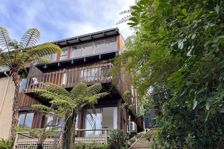 Photo of property in 1/813 East Coast Road, Northcross, Auckland, 0630