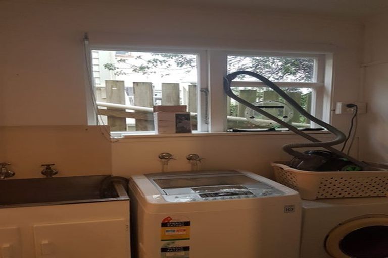 Photo of property in 36 Austin Street, Mount Victoria, Wellington, 6011