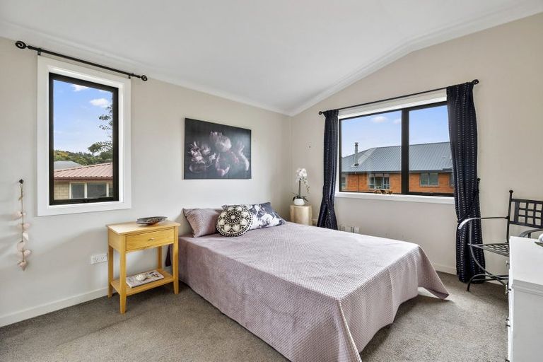 Photo of property in 6 Coach Road, Fairfield, Dunedin, 9018